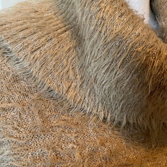 🎄Charlie Paige Furry Turtleneck Sweater - Picture 3 of 12